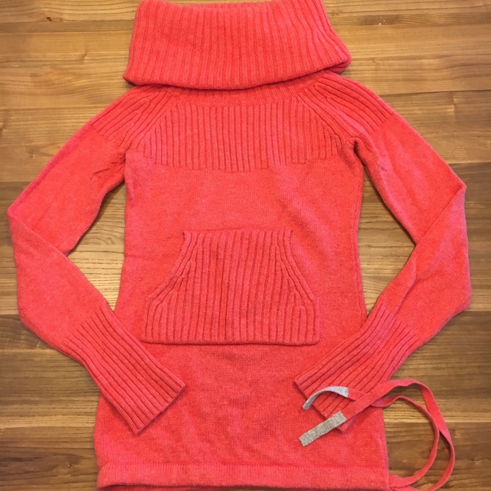 Sleeping on Snow Coral Knit Roll Up Turtleneck